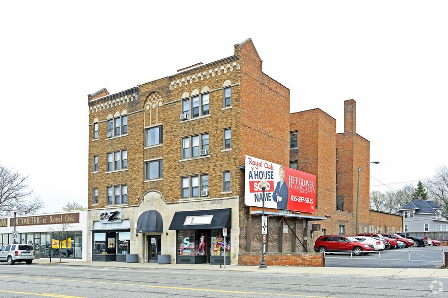 806 N Main St, Royal Oak, MI à louer - Photo principale – Image 1 sur 3