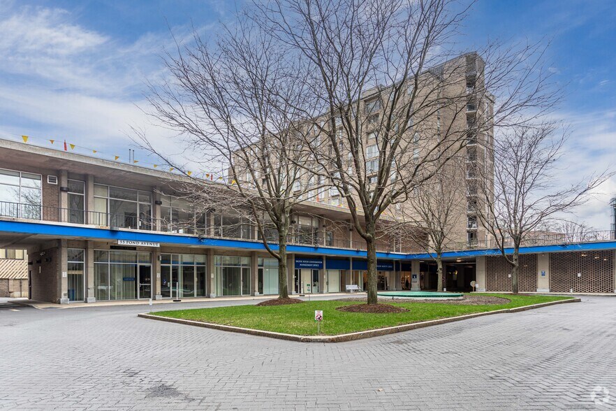 33 Pond Ave, Brookline, MA à louer - Photo principale – Image 1 sur 3