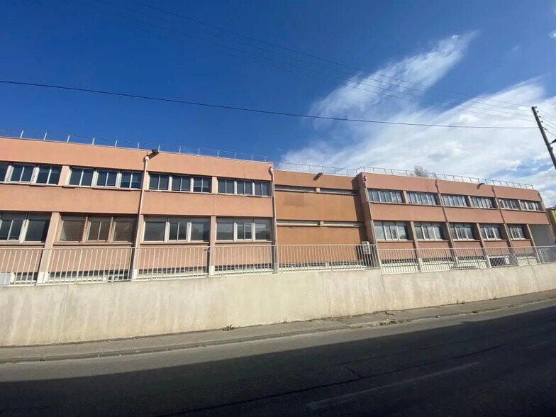 Bureau dans Marseille à louer - Photo de l’immeuble – Image 1 sur 7
