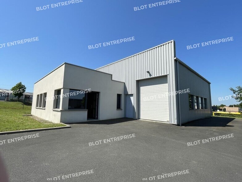 Industriel/Logistique dans Divatte Sur Loire à louer - Photo de l’immeuble – Image 1 sur 4