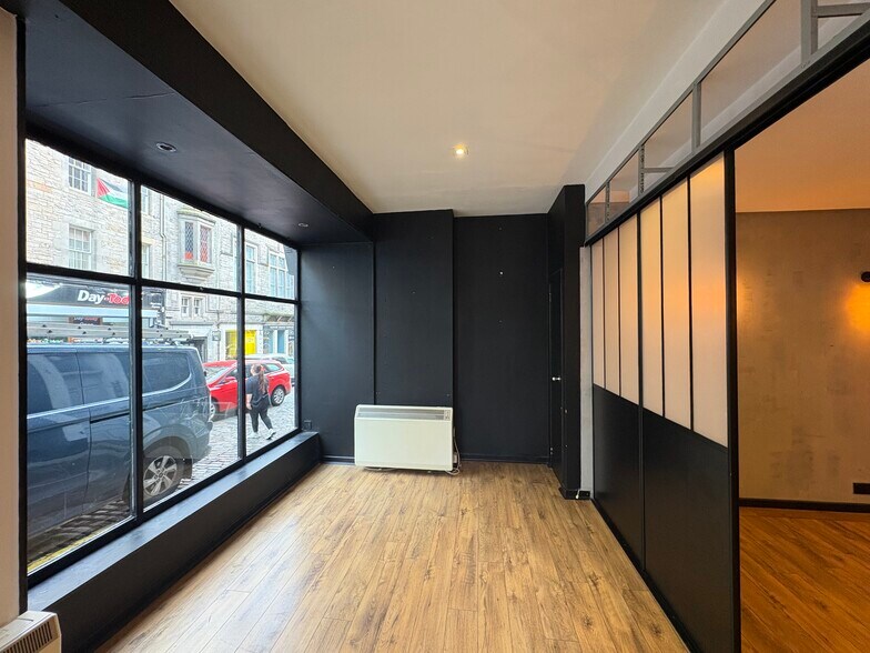 13-27 St Marys St, Edinburgh à louer - Photo de l’immeuble – Image 3 sur 10