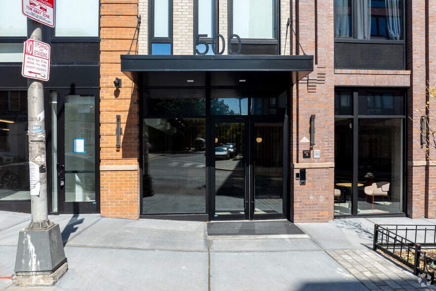 500 Communipaw Ave, Jersey City, NJ à louer - Photo de l’immeuble – Image 3 sur 4