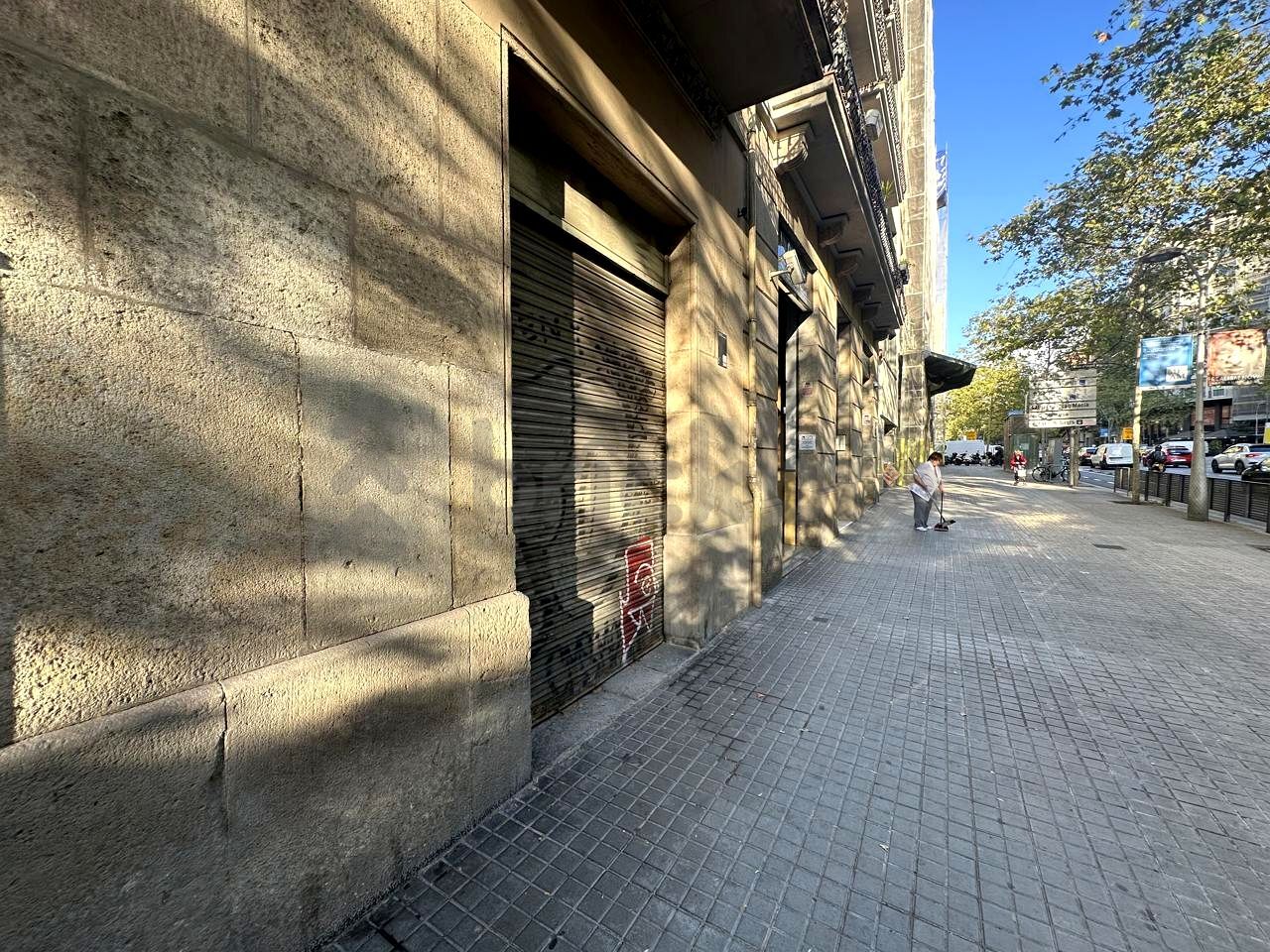 Local commercial dans Barcelone, Barcelona à louer Photo de l’immeuble– Image 1 sur 6
