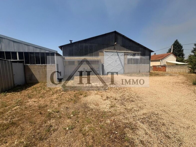 Industriel/Logistique dans Dammarie-les-Lys à vendre - Photo de l’immeuble – Image 2 sur 20