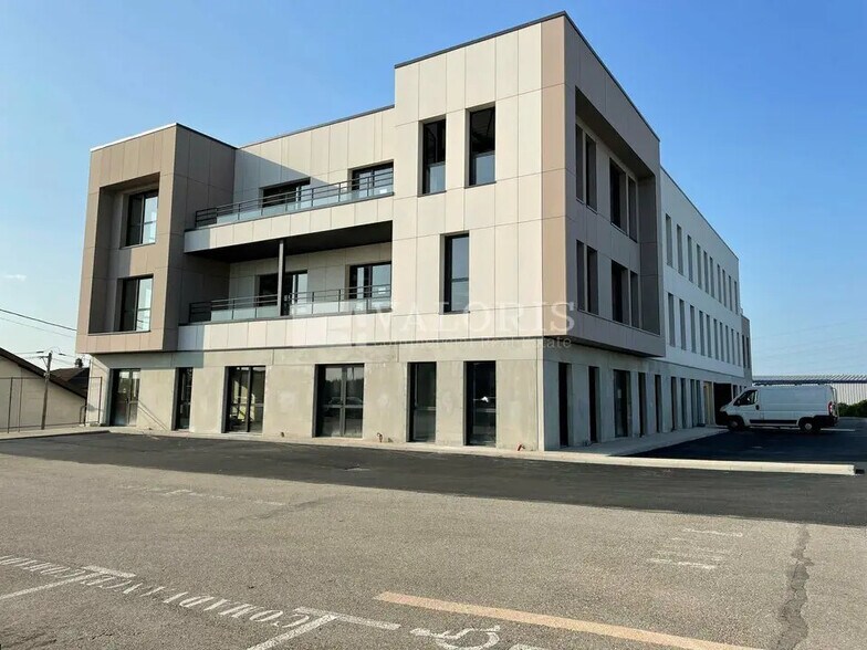 Bureau dans Limas à louer - Photo de l’immeuble – Image 2 sur 5