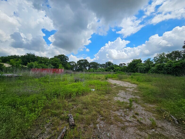 6007 Van Zandt St, Houston, TX à louer - Photo de l’immeuble – Image 2 sur 15