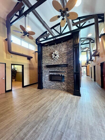 1040 Morningside Dr, Perry, GA à louer - Photo intérieure – Image 2 sur 8
