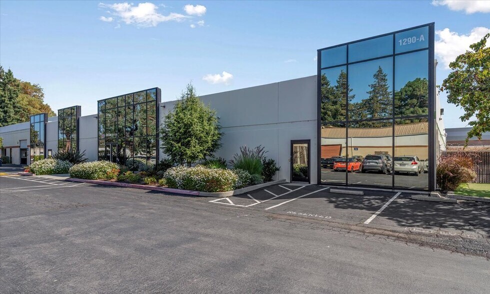 1290 Reamwood Ave, Sunnyvale, CA à louer - Photo de l’immeuble – Image 3 sur 37