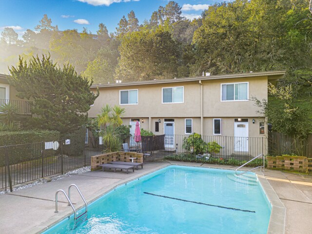 340 Rheem Blvd, Moraga, CA à vendre - Photo de l’immeuble – Image 3 sur 25