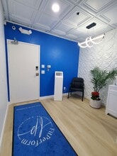 1016 E Broadway, Glendale, CA à louer Photo intérieure– Image 2 sur 5