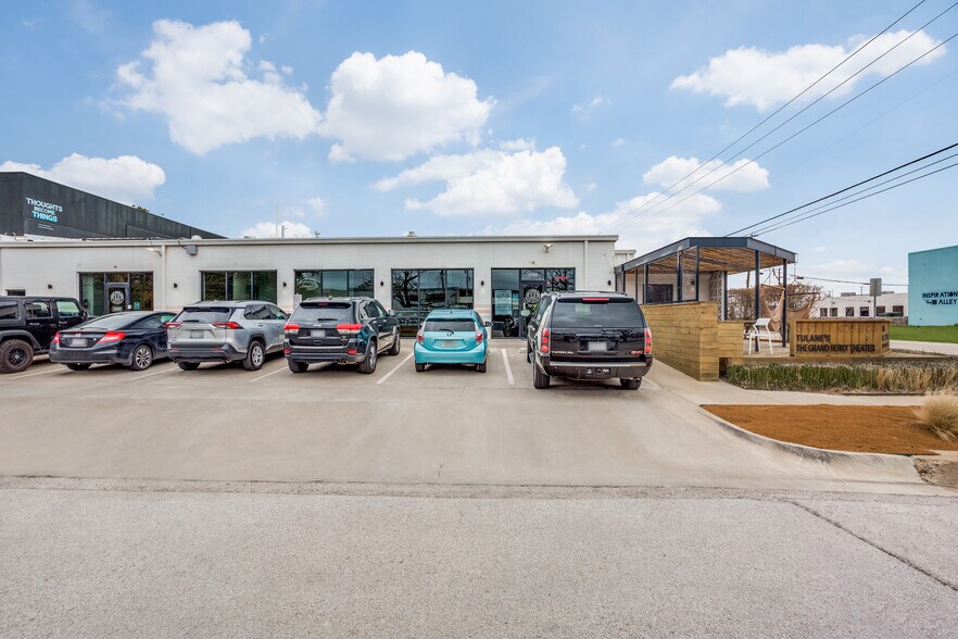2700 Weisenberger St, Fort Worth, TX à louer - Photo principale – Image 1 sur 21