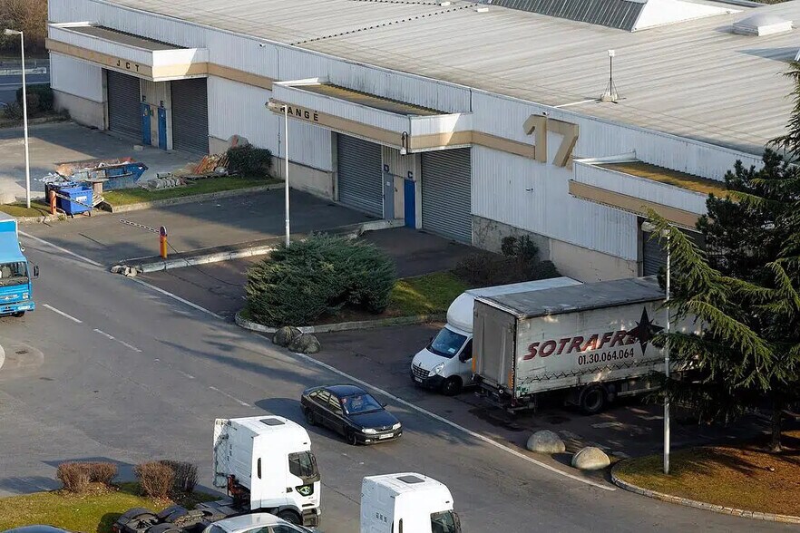 Industriel/Logistique dans Aulnay-sous-Bois à louer - Photo de l’immeuble – Image 1 sur 8