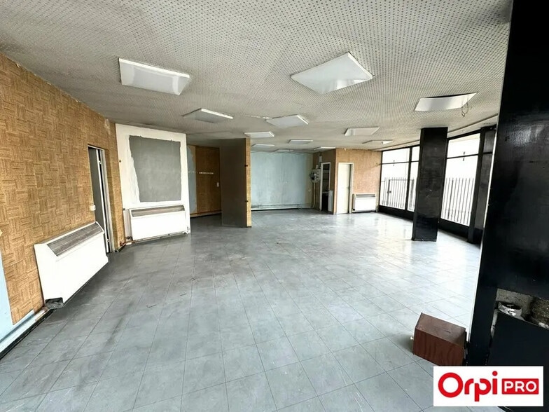 Local commercial dans Palaiseau à louer - Photo de l’immeuble – Image 2 sur 4