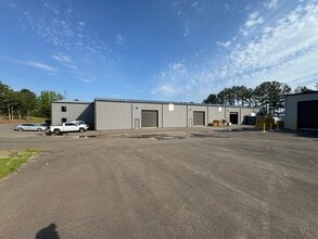 161 Don Westbrook Ave S, Jasper, GA à louer Photo de l’immeuble– Image 2 sur 3