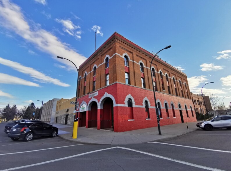 402 2 Av S, Lethbridge, AB à vendre - Photo de l’immeuble – Image 2 sur 3