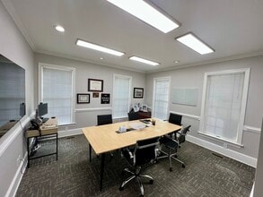 5540 Mcneely Dr, Raleigh, NC à louer Photo intérieure– Image 2 sur 8