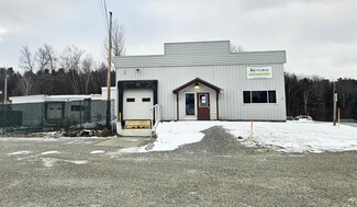 Plus de détails pour 590 E Main St, Hyde Park, VT - Bureau/Local commercial à louer