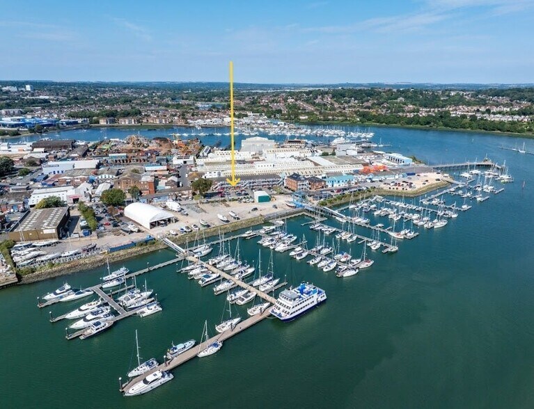 Shamrock Quay, Southampton à louer - Photo de l’immeuble – Image 2 sur 7