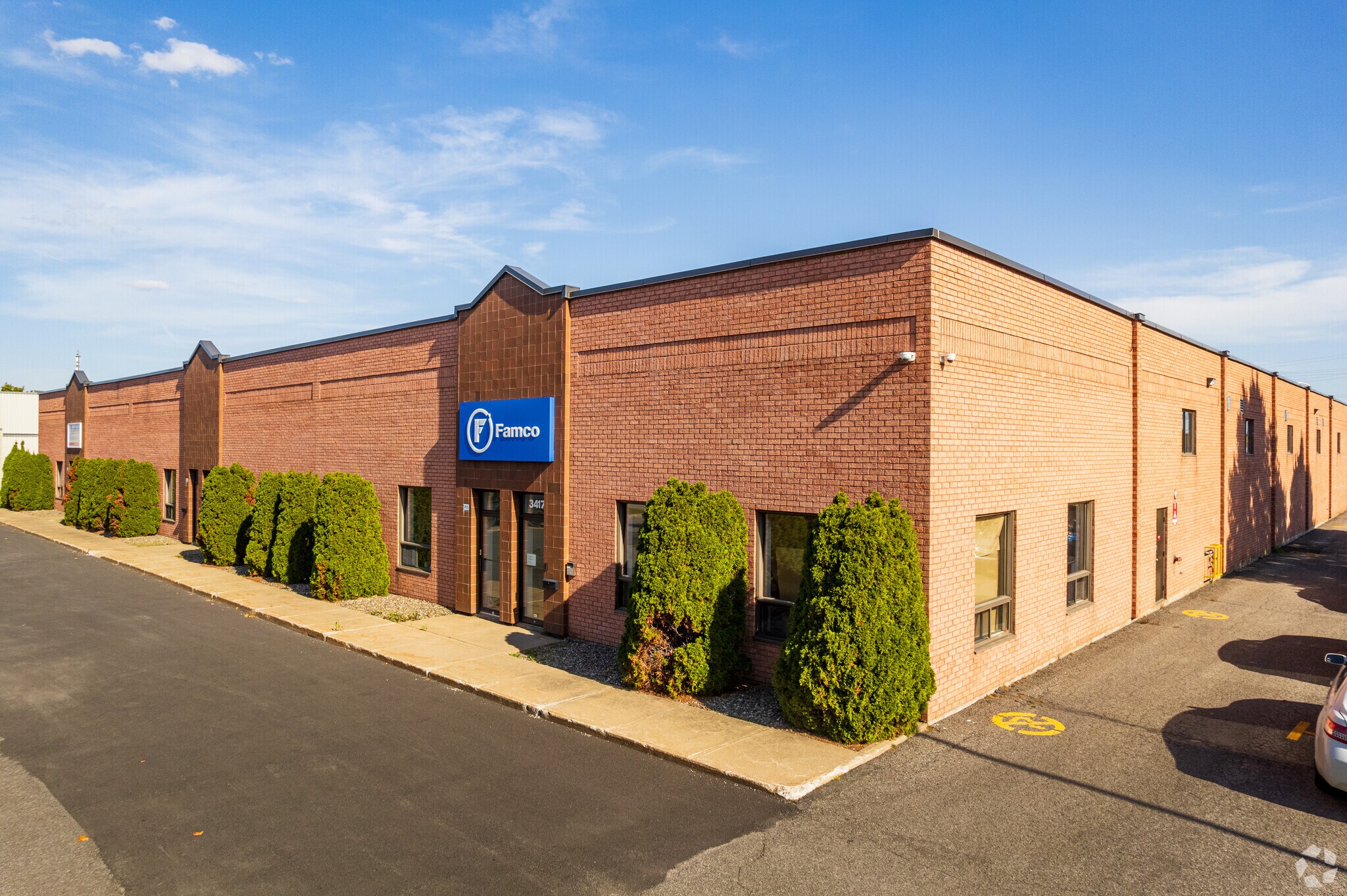 3405-3417 St 1st, Longueuil, QC à louer Photo principale– Image 1 sur 4