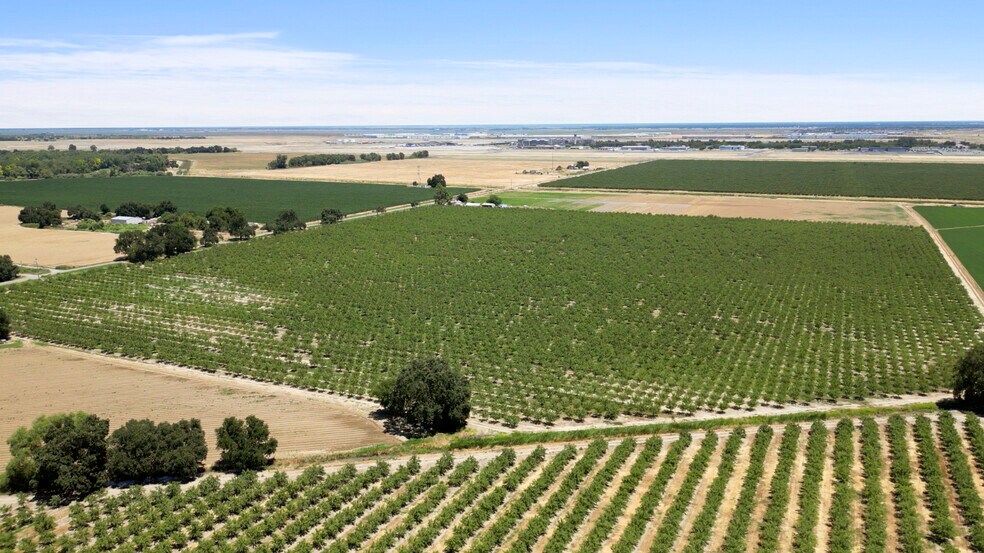 7100 W Elkhorn Blvd, Sacramento, CA à vendre - Aérien – Image 2 sur 11