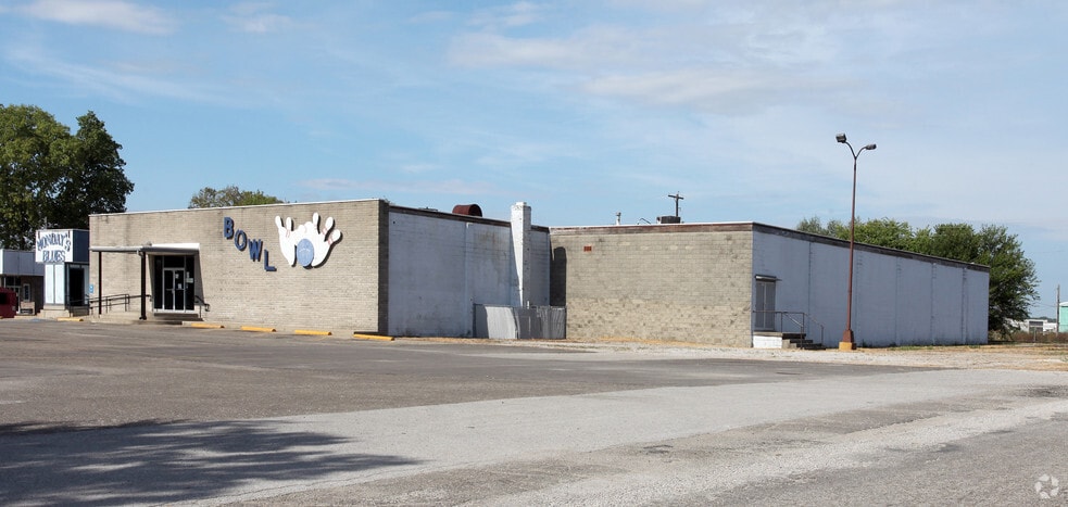 1910 Morton Ave, Martinsville, IN à vendre - Photo principale – Image 1 sur 11
