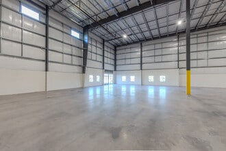 225 Enterprise Way, Pittston Township, PA à louer Photo intérieure– Image 2 sur 5