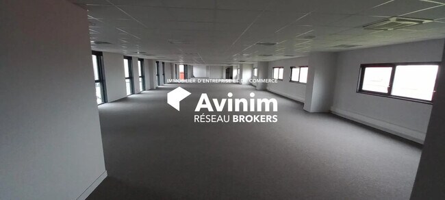 Plus de détails pour Bureau à louer