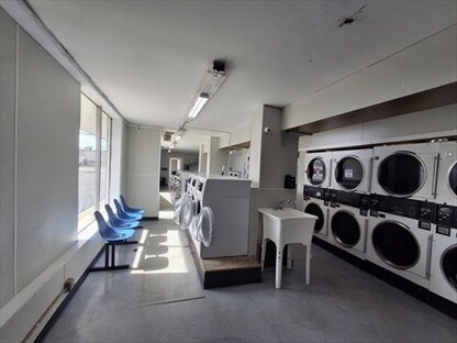 181 E Main St, Orange, MA à vendre - Photo intérieure – Image 1 sur 61