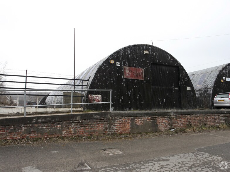 Boughton Industrial Estate portefeuille de 40 biens à vendre sur LoopNet.fr - Photo de l’immeuble – Image 3 sur 27
