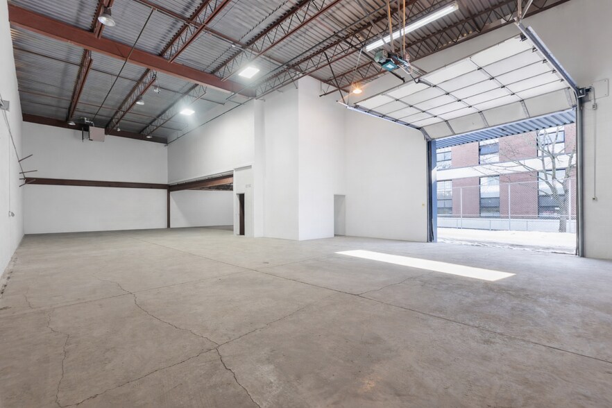 403-409 Rue Saint-Roch, Montréal, QC à vendre - Photo de l’immeuble – Image 2 sur 72