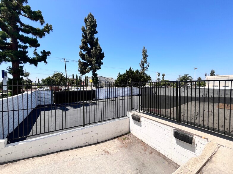 15025 Badillo St, Baldwin Park, CA à louer - Photo de l’immeuble – Image 3 sur 10