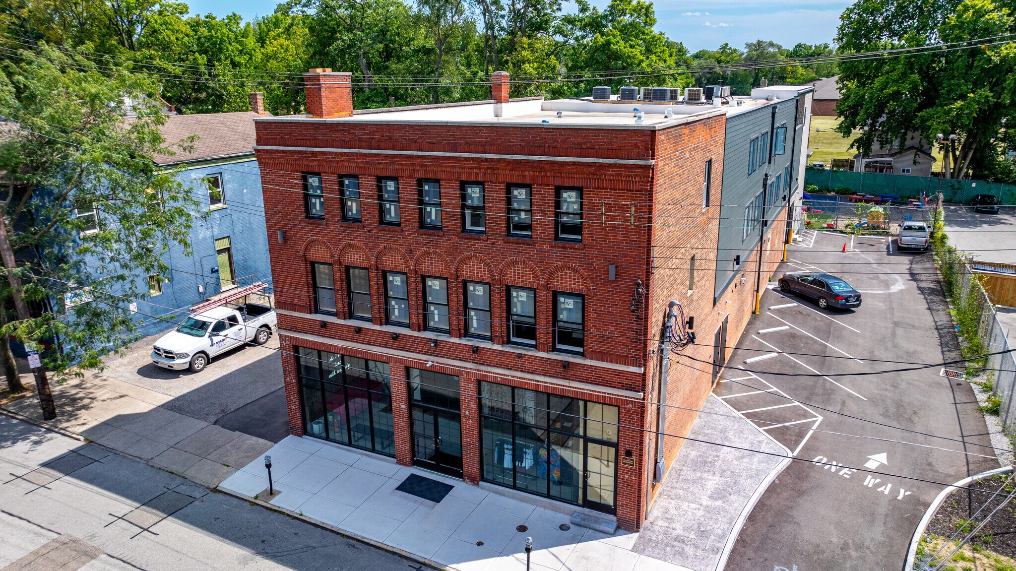 6011 Madison Rd, Cincinnati, OH à vendre Photo principale– Image 1 sur 26