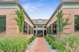 Plus de détails pour 300 Pantigo Pl, East Hampton, NY - Bureau à louer