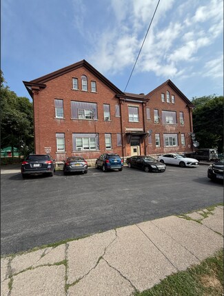 Plus de détails pour 13 William St, Lockport, NY - Logement à vendre
