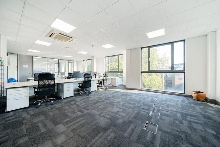 57 Putney Bridge Rd, Londres à vendre - Photo de l’immeuble – Image 3 sur 21