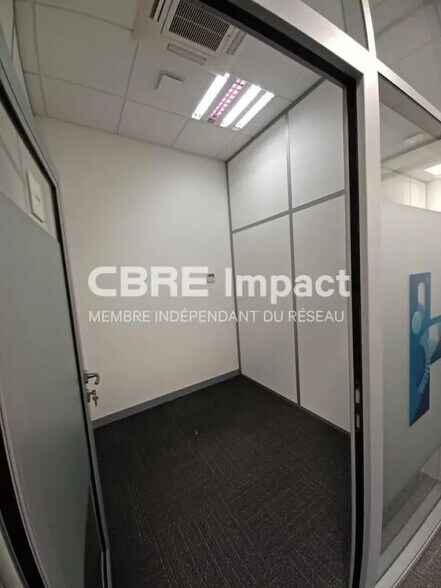 Bureau dans Reims à louer - Photo de l’immeuble – Image 3 sur 6