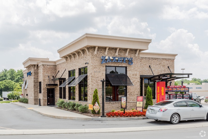 4101-4109 Lebanon Pike, Hermitage, TN à louer - Photo principale – Image 3 sur 9