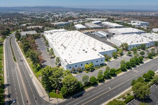 Plus de détails pour 25392 Commercentre Dr, Lake Forest, CA - Industriel/Logistique à louer