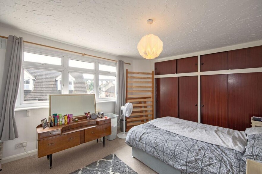 25-27 Black Bull Road, Folkestone à vendre - Photo de l’immeuble – Image 3 sur 16