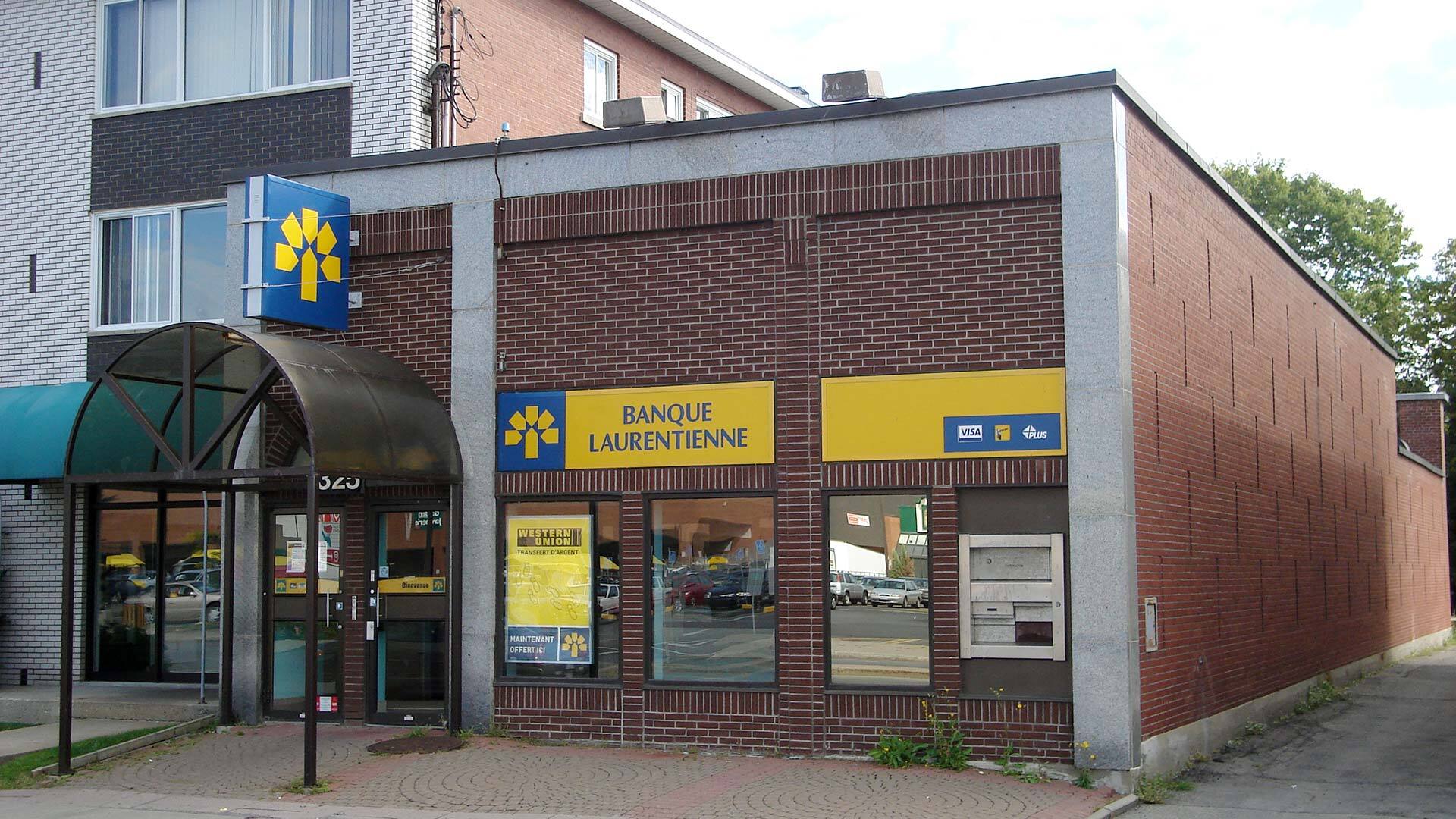 325 Av Dorval, Dorval, QC à louer Photo de l’immeuble– Image 1 sur 1