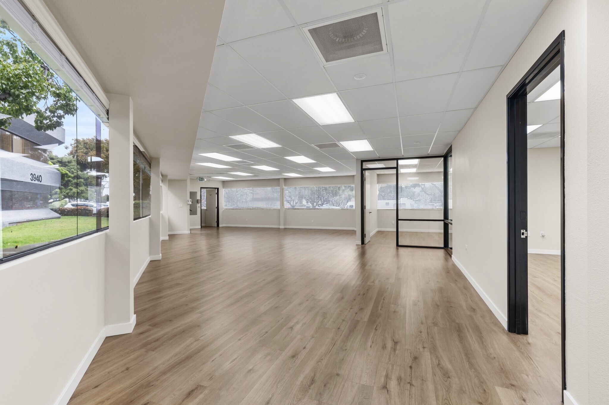 3942 Hancock St, San Diego, CA à louer Photo intérieure– Image 1 sur 4