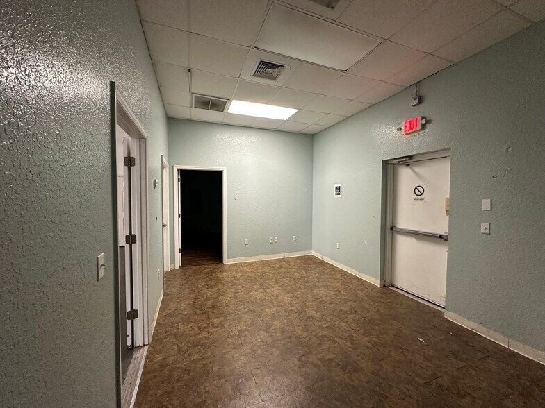 1280 Hand Ave, Ormond Beach, FL à louer - Photo de l’immeuble – Image 3 sur 12