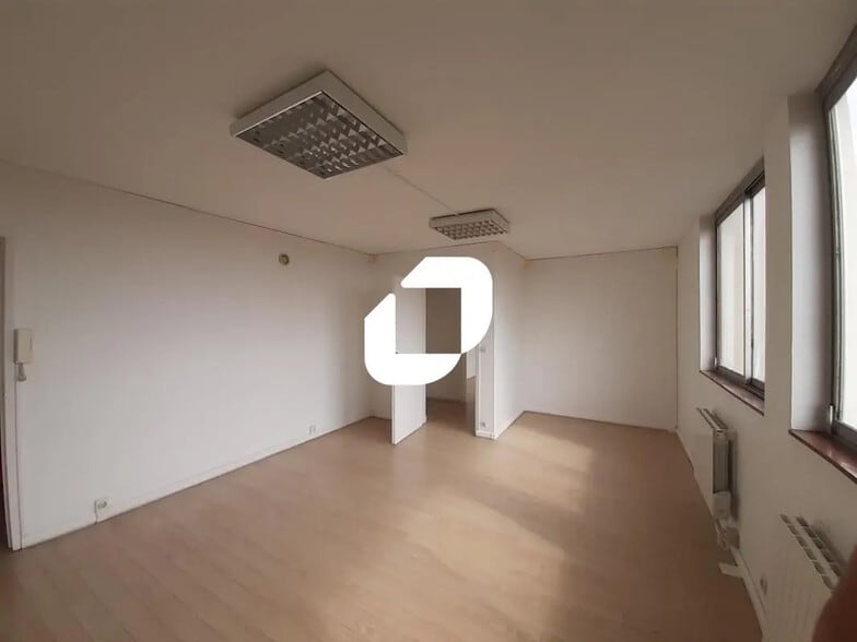 Bureau dans Saint-Maur-des-Fossés à louer - Photo intérieure – Image 2 sur 7