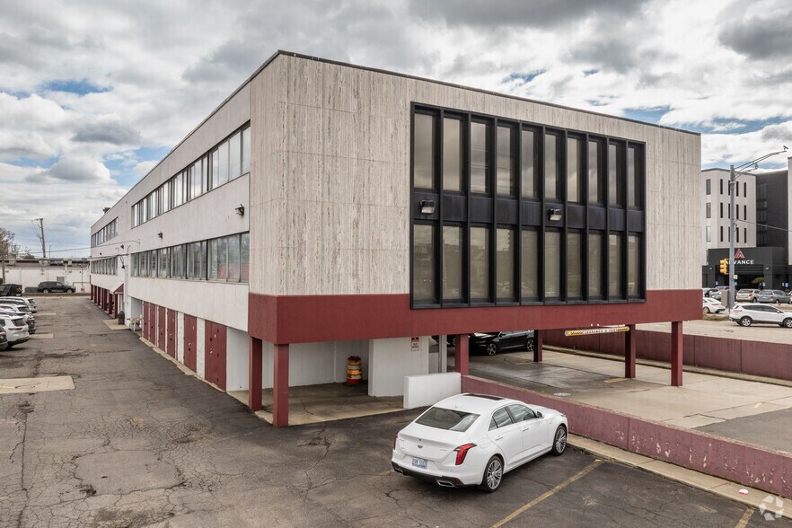 23300 Greenfield Rd, Oak Park, MI à louer - Photo de l’immeuble – Image 2 sur 5