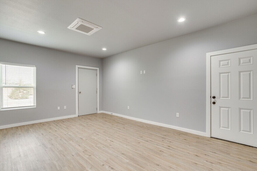117 Bennett Hills Dr, Weatherford, TX à louer - Photo de l’immeuble – Image 3 sur 6