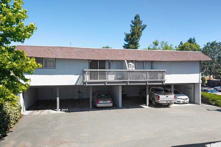 1155 Evans Dr, Santa Rosa, CA à vendre - Photo de l’immeuble – Image 3 sur 31