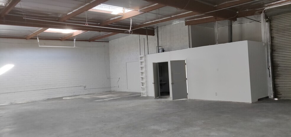 1311 W 130th St, Gardena, CA à louer - Photo de l’immeuble – Image 3 sur 7