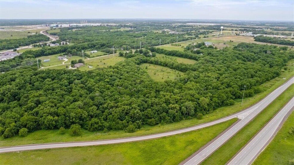 34730 W 95th St, De Soto, KS à vendre - Photo de l’immeuble – Image 2 sur 6