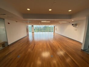 1725 N McGovern St, Highland Park, IL à louer Photo intérieure– Image 1 sur 4