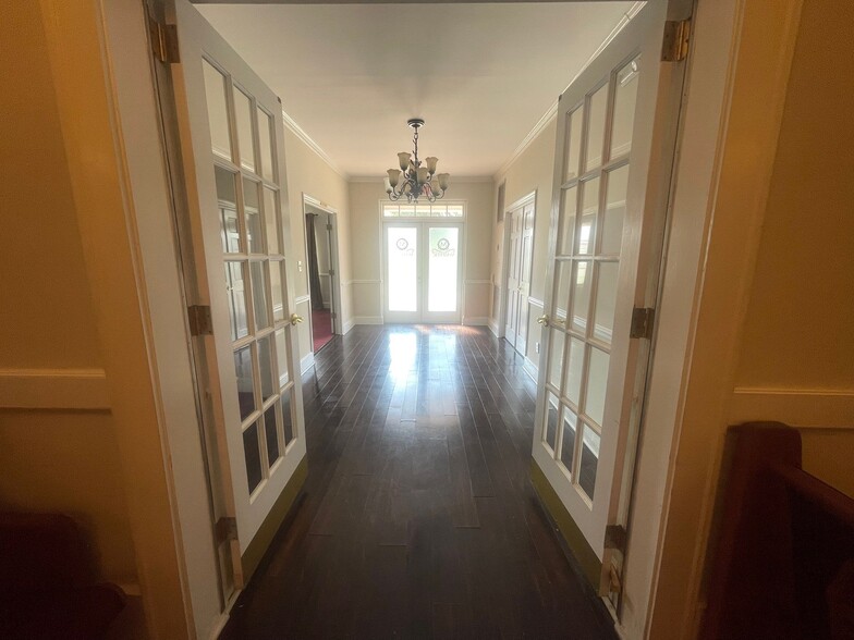 116 Pine st, Elizabethtown, NC à vendre - Photo intérieure – Image 2 sur 13